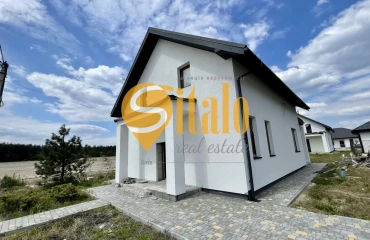 Photo House, for sale. Hnidyn