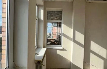 Fotografie Trei Camere apartament, de vânzare. Kyiv Соломенский район, Vokzalna