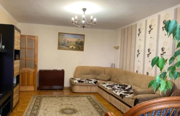 Foto Monoambiente piso, en venta. Kyiv Дарницкий район, Pozniaky