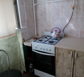 Foto 2. Monoambiente piso, para alquilar. Poltava