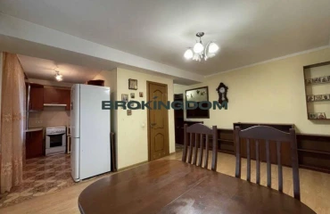 Fotografie Trei Camere apartament, de vânzare. Kyiv Дарницкий