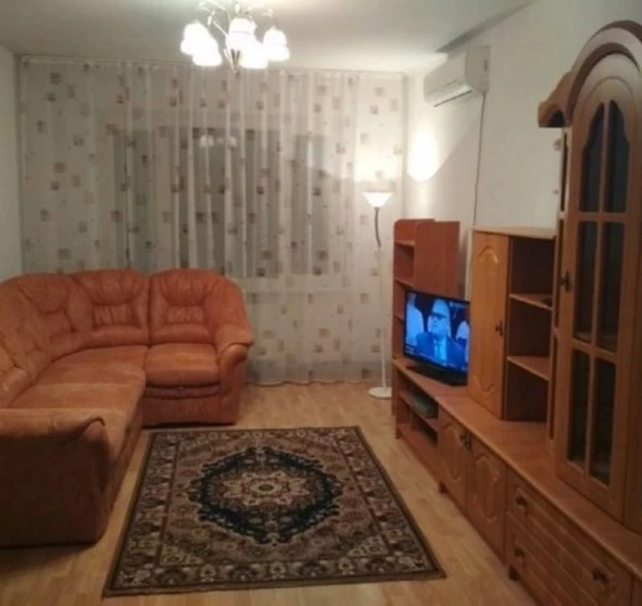 Foto 1. Tres Ambientes piso, para alquilar. Poltava Шевченковский (Октябрьский)