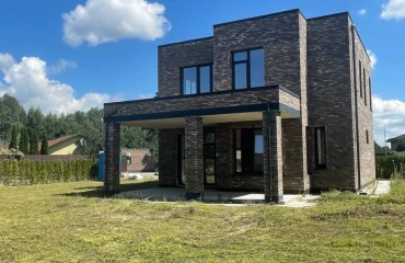 Photo House, for sale. Vyshenky