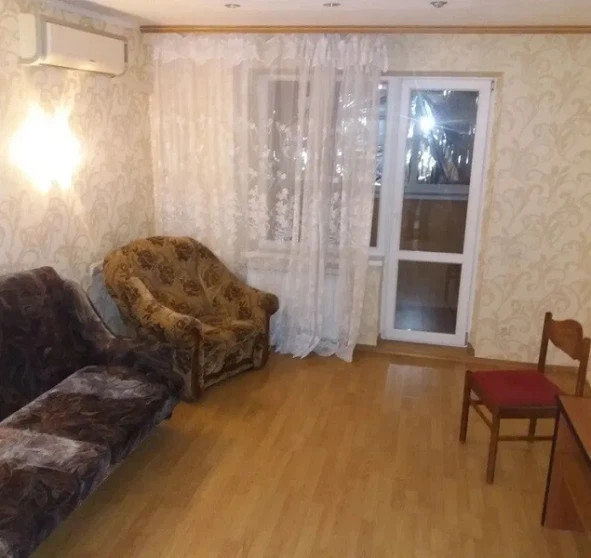 Fotografie 1. Garsonieră apartament, de închiriat. Kyiv Дарницкий район, Kharkivska