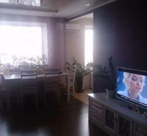 Фото 3. Трикімнатна квартира, продаж. Полтава Шевченковский (Октябрьский)