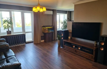 Фото Трикімнатна квартира, продаж. Полтава Подольский