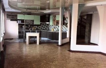 Fotografie Patru Camere apartament, de vânzare. Kyiv Подольский, Kontraktova ploshcha