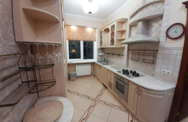 Foto Cuatro Ambientes piso, en venta. Kyiv Шевченківський