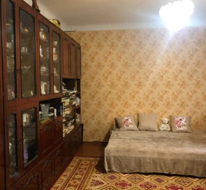 Foto 2. Tres Ambientes piso, para alquilar. Poltava
