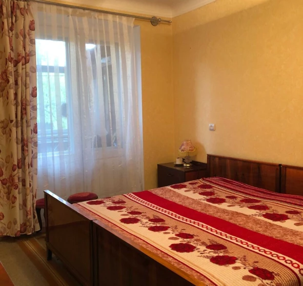 Foto 1. Tres Ambientes piso, para alquilar. Poltava