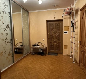 Фото 2. Двокімнатна квартира, продаж. Київ Соломенский