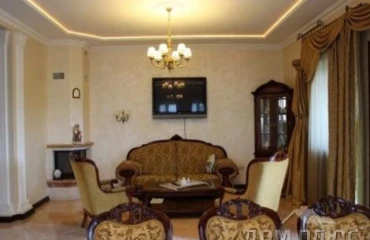 Photo House, for sale. Kozyn