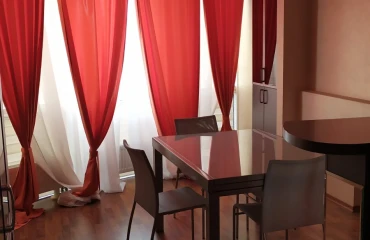 Foto Tres Ambientes piso, para alquilar. Poltava Шевченковский (Октябрьский)