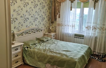 Foto Tres Ambientes piso, para alquilar. Kyiv Дарницкий
