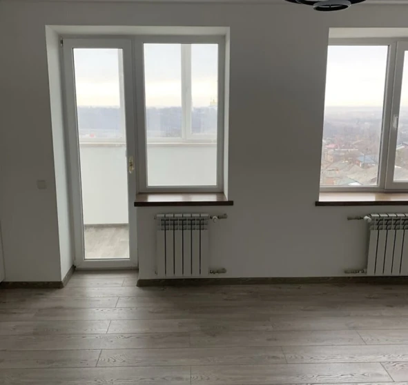 Foto 1. Monoambiente piso, en venta. Poltava Шевченковский (Октябрьский)