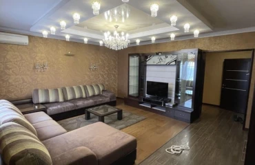 Fotografie Trei Camere apartament, de vânzare. Poltava Шевченковский (Октябрьский)