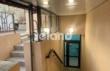 Zdjęcie Komercyjna, na sprzedaż. Kyiv Дарницкий
