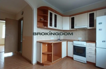 Foto Tres Ambientes piso, en venta. Kyiv Деснянский