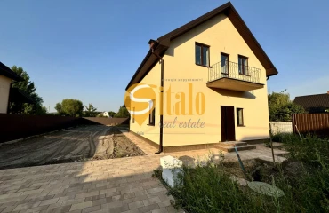 Photo House, for sale. Hnidyn