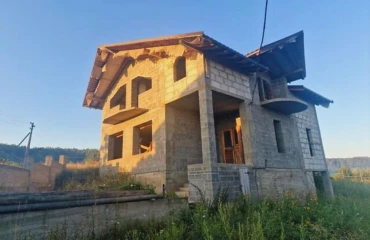 Photo House, for sale. Orikhovytsia