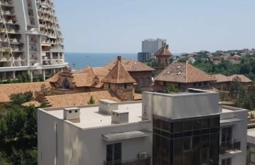 Fotografie Trei Camere apartament, de închiriat. Odesa Приморский