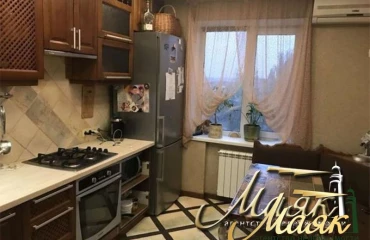 Foto Cuatro Ambientes piso, en venta. Zaporizhzhia Заводской