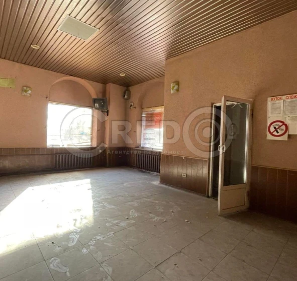 Фото 1. Комерційна, продаж. Кривий Ріг Металургійний