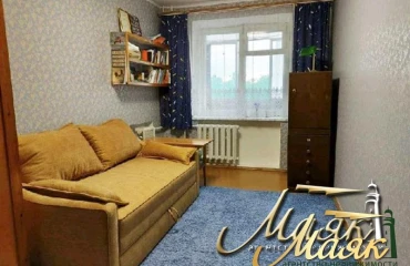 Zdjęcie Czteropokojowe mieszkanie, na sprzedaż. Zaporizhzhia Александровский