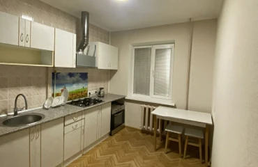 Foto Tres Ambientes piso, en venta. Poltava Шевченковский (Октябрьский)