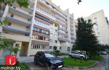 Zdjęcie Czteropokojowe mieszkanie, na sprzedaż. Minsk Партизанский