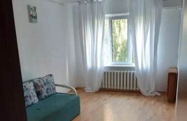 Foto Tres Ambientes piso, en venta. Kyiv Дарницкий район, Pozniaky