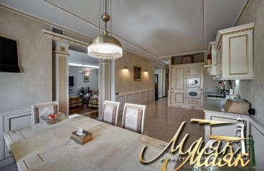 Foto Múltiples Ambientes piso, en venta. Zaporizhzhia Александровский