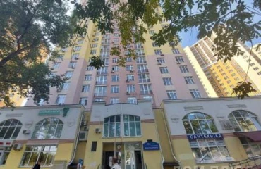 Foto Tres Ambientes piso, en venta. Kyiv Днепровский