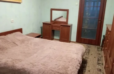 Photo Three-Room flat, to rent. Poltava Шевченковский (Октябрьский)