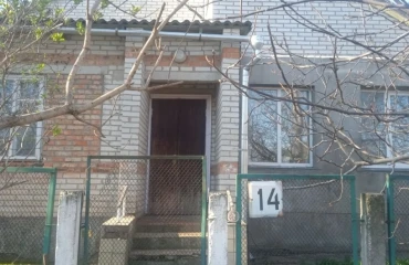 Photo House, for sale. Skvyra