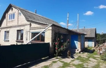 Photo House, for sale. Mykulychi