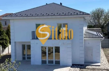 Photo House, for sale. Hatne