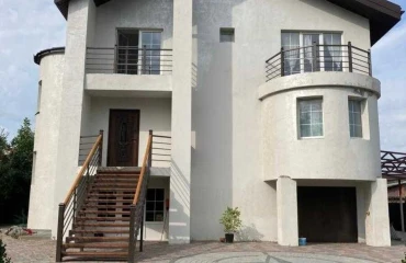 Photo House, for sale. Poltava Шевченковский (Октябрьский)