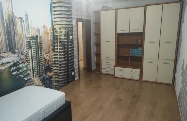 Фото Четырехкомнатная квартира, продаж. Київ Деснянский