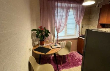 Foto Tres Ambientes piso, para alquilar. Poltava Шевченковский (Октябрьский)