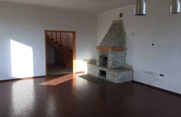 Photo House, for sale. Hatne