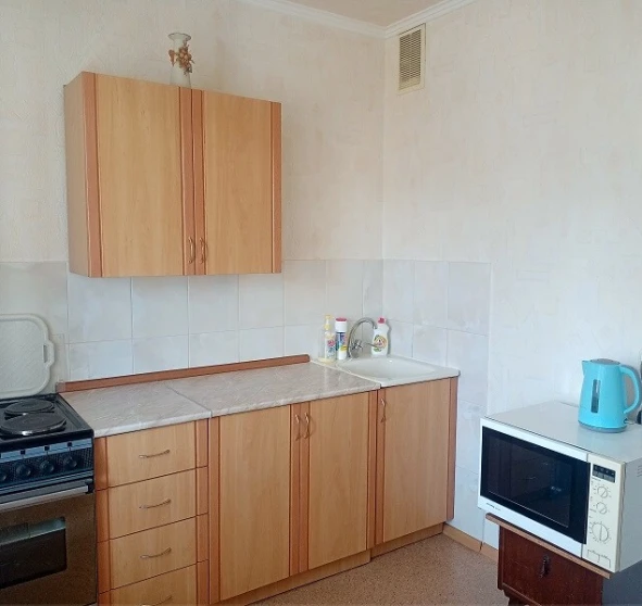 Photo 1. One-Room flat, to rent. Kyiv Дарницкий район, Kharkivska