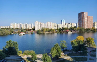 Fotografie Trei Camere apartament, de vânzare. Kyiv Дарницкий