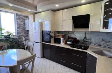 Фото Трикімнатна квартира, продаж. Житомир Центр