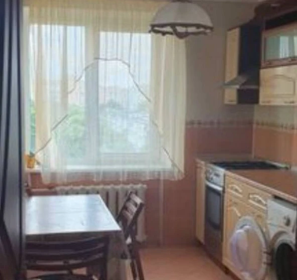 Fotografie 1. Trei Camere apartament, de închiriat. Poltava Шевченковский (Октябрьский)