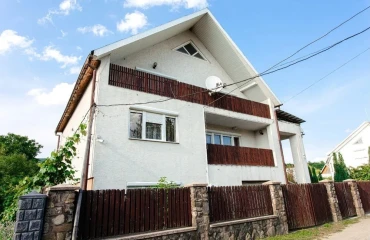 Photo House, for sale. Velykyi Bychkiv