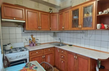 Foto Tres Ambientes piso, en venta. Kyiv Соломенский район