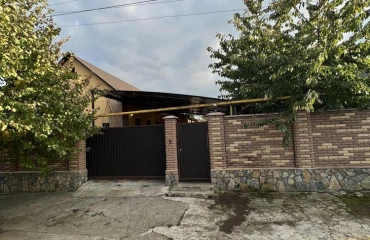 Photo House, for sale. Zaporizhzhia Шевченковский