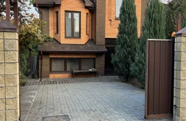 Photo House, to rent. Dnipro Чечеловский