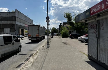 Foto Comercial, para alquilar. Kyiv